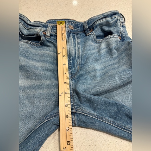 American Eagle Outfitters Strigid Distressed Jeans - Picture 11 of 11